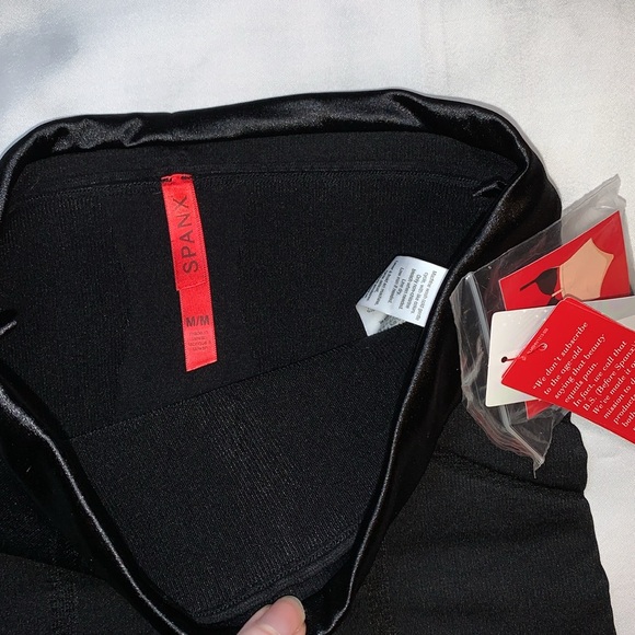 NWT Medium SPANX Slimmer & Shine Bodysuit Black - Picture 8 of 13